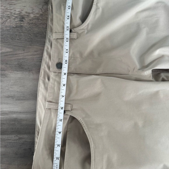 Lululemon ABC Slim-Fit 5-Pocket Pant in a light beige colorway - Picture 3 of 11
